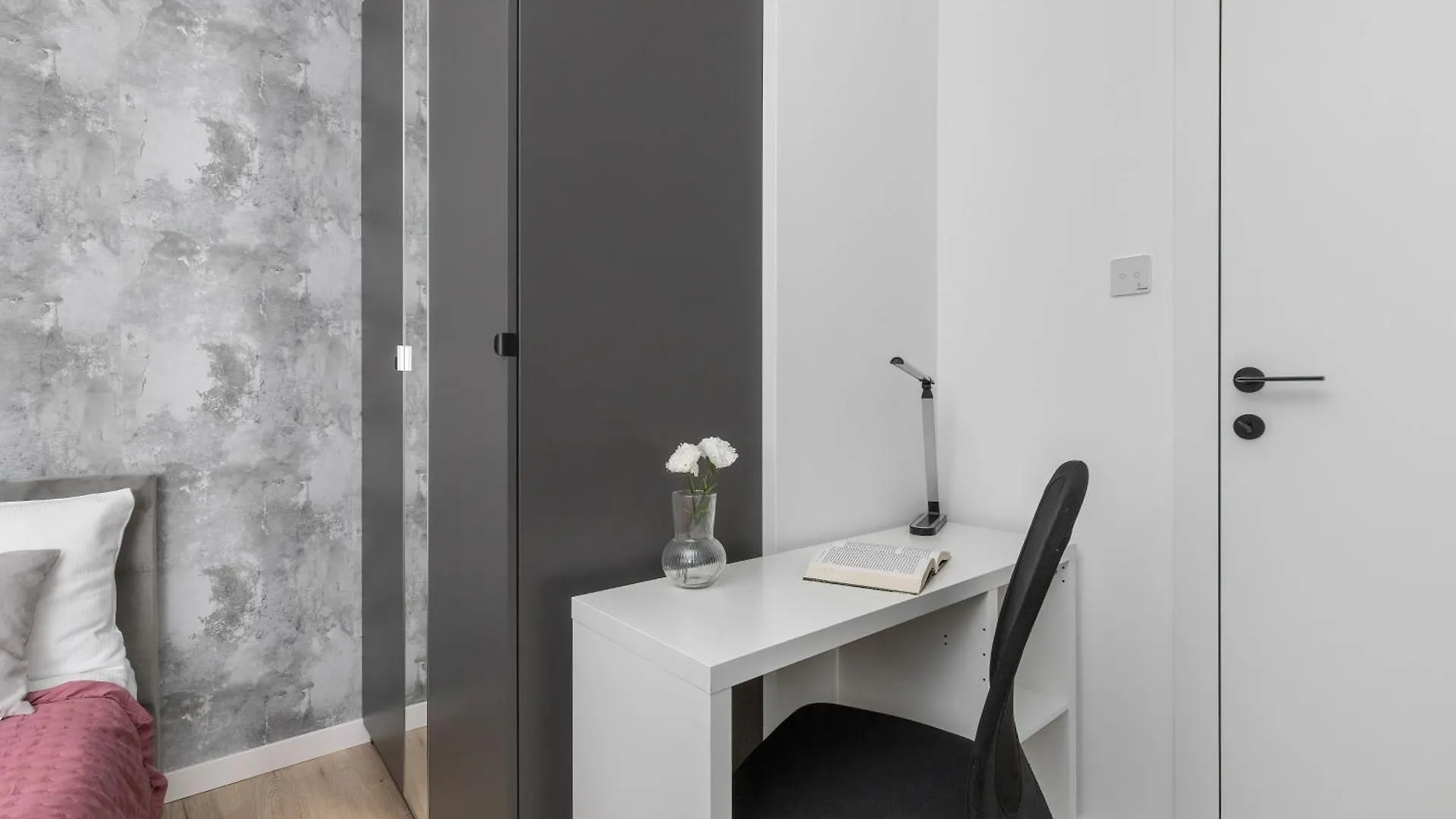 Bright & Modern Apartment With Parking Near Arena Gdansk By Noclegi Renters 0*,  Poland
